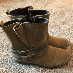 Ladies Short Brown Boots